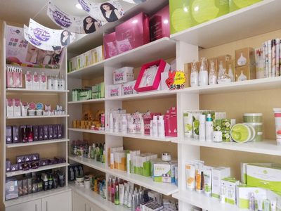 广州时尚女孩生物科技 一站式贴心代加工服务与化妆品批发新标杆